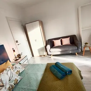  Hostal Private In Heart Of España